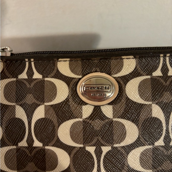Coach Peyton Signature Dream C Brown and White Coated Canvas Wristlet Wa… - Picture 5 of 12
